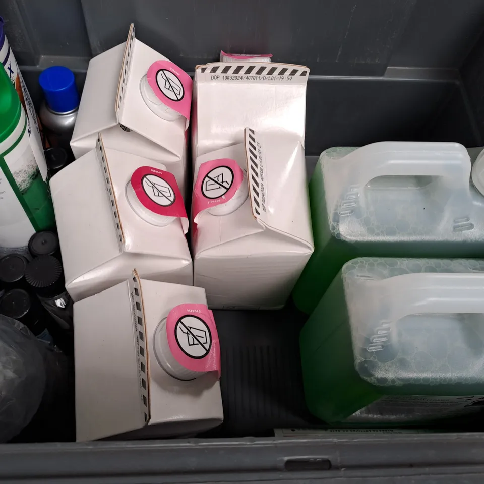 APPROXIMATELY 10 ASSORTED HOUSEHOLD ITEMS IN INCLUDE ARTIFICIAL GRASS CLEANER, QUICK DRY SATIN PAINT, STICKY STUFF REMOVER, ETC - COLLECTION ONLY