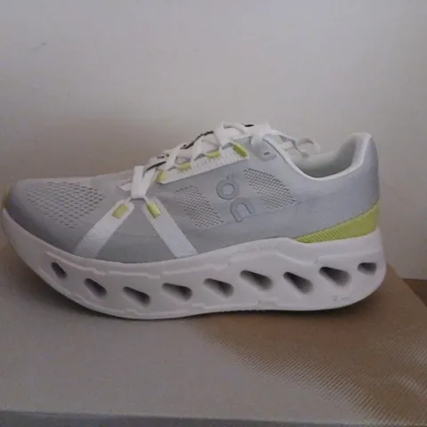 ON RUNNING CLOUDECLIPSE SHOES – WHITE/SAND, WOMEN'S UK 6.5 (US 8.5)