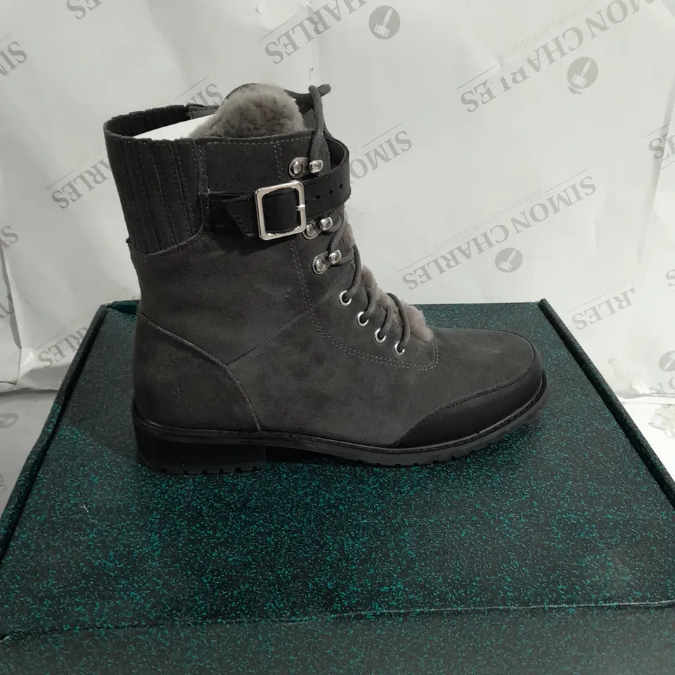 EMU EXPLORER WALDRON MIX WATERPROOF LACE UP BOOT UK SIZE 7