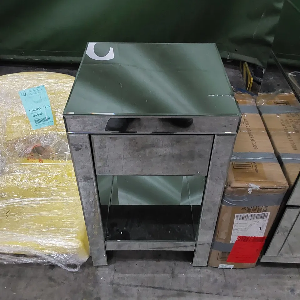 MIRRORED BEDSIDE UNIT 