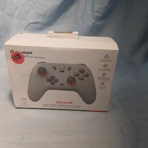 GAMESIR NOVA WIRELESS GAME CONTROLLER – BOXED