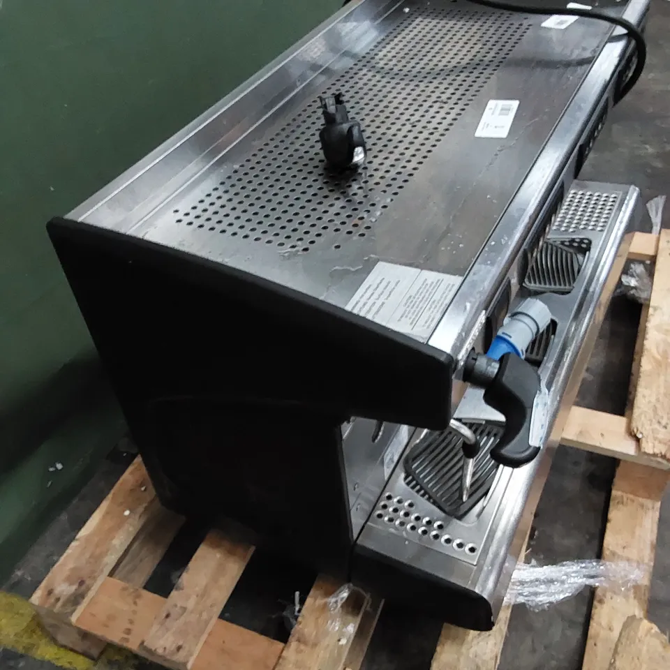 RANCILIO RAN7-3 COMMERCIAL 3 GROUP BARRISTA COFFEE MACHINE 