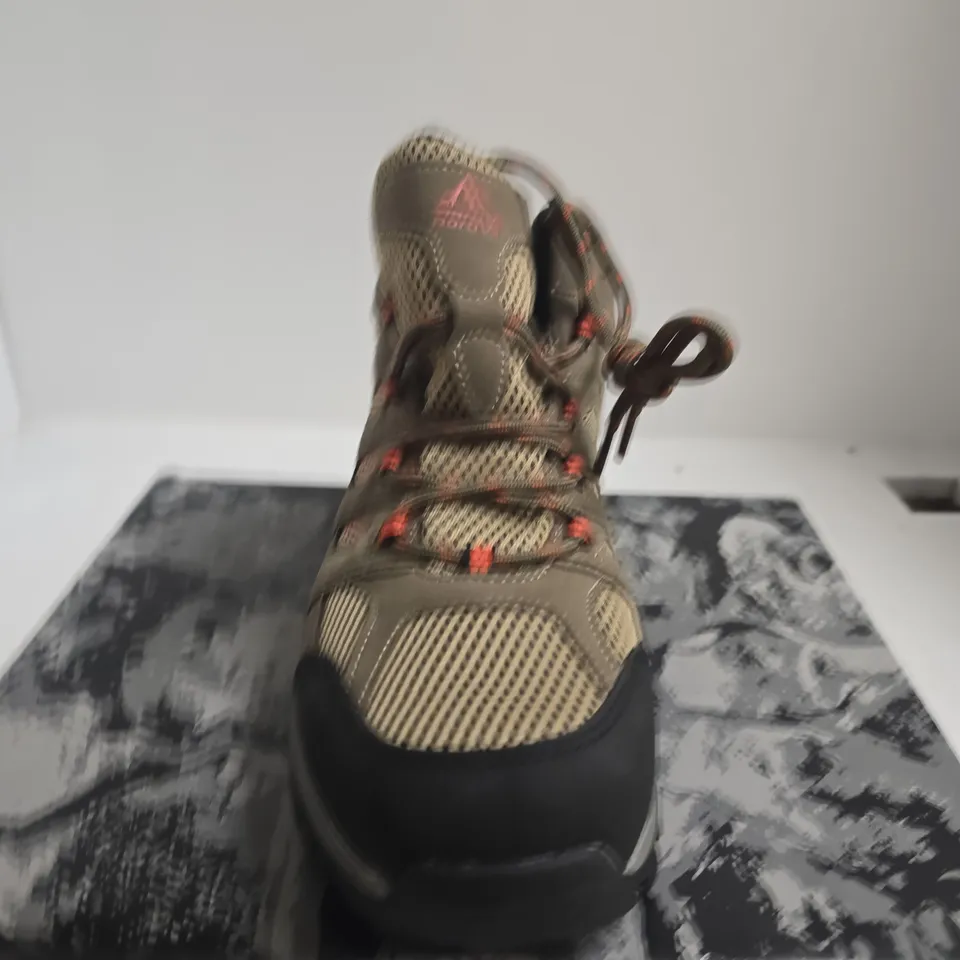 BOXED PAIR OF HIKING BOOTS BROWN/ORANGE MATTE – UK 6.5 