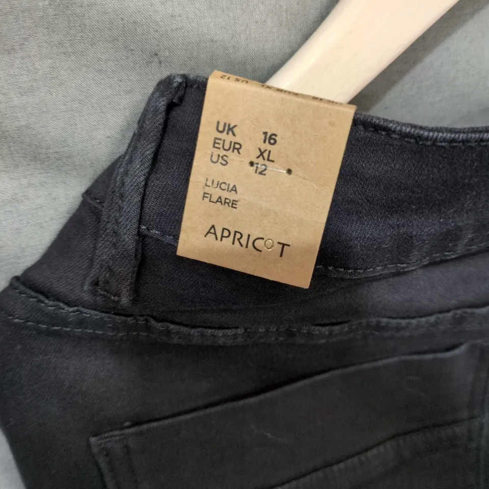 APRICOT LUCIA FLARE JEANS - UK 16, BLACK
