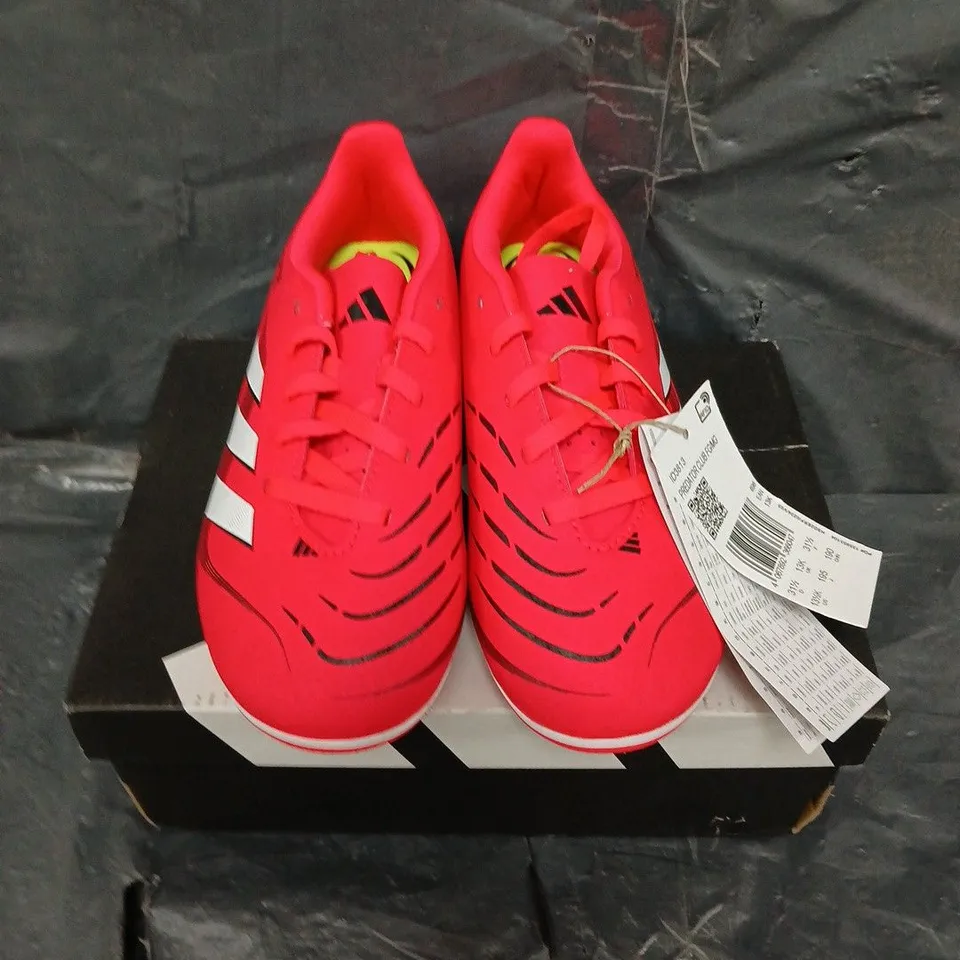 BOXED ADIDAS PREDATOR CLUB BOOTS - UK SIZE 13 - KIDS