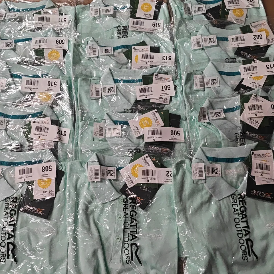LOT OF 15 BRAND NEW REGATTA WOMENS MAVERICK T-SHIRTS IN GREEN - VARIOUS SIZES