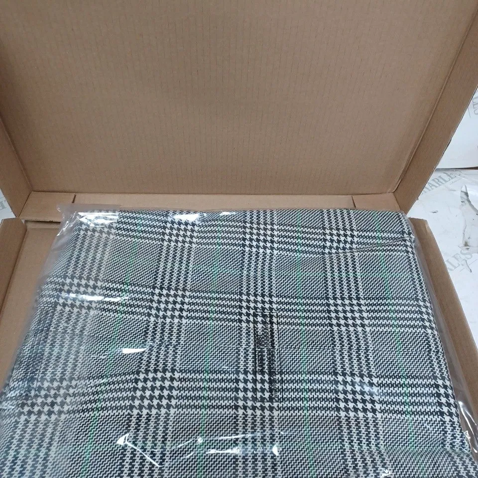 LONGLINE CHECK COAT SIZE 12