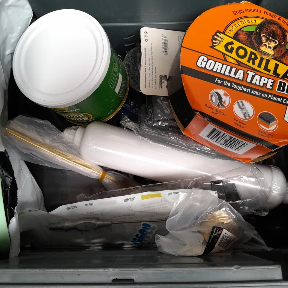 BOX OF ASSORTED HOUSE HOLD ITEMS TO INCLUDE GORILLA TAPE - GROUT PEN MAGNET CONNECT CLAMP