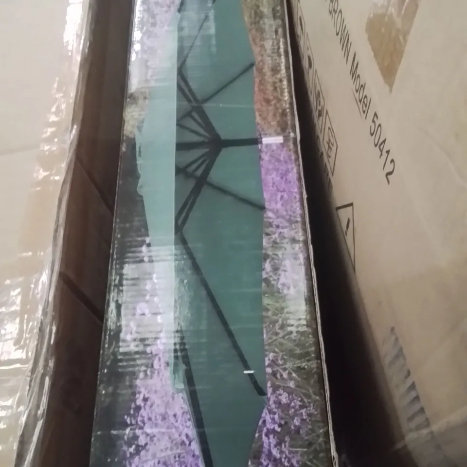BOXED MONACO GREEN 2.7M PARASOL