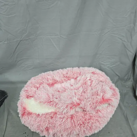 FLUFFY DOG BED 