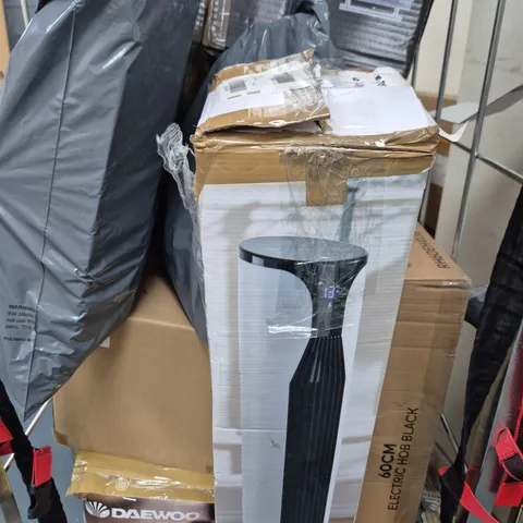 CAGE OF APPROXIMATELY 10 ASSORTED HOUSEHOLD ITEMS - DAMAGED AND SMASHED GOODS - COLLECTION ONLY