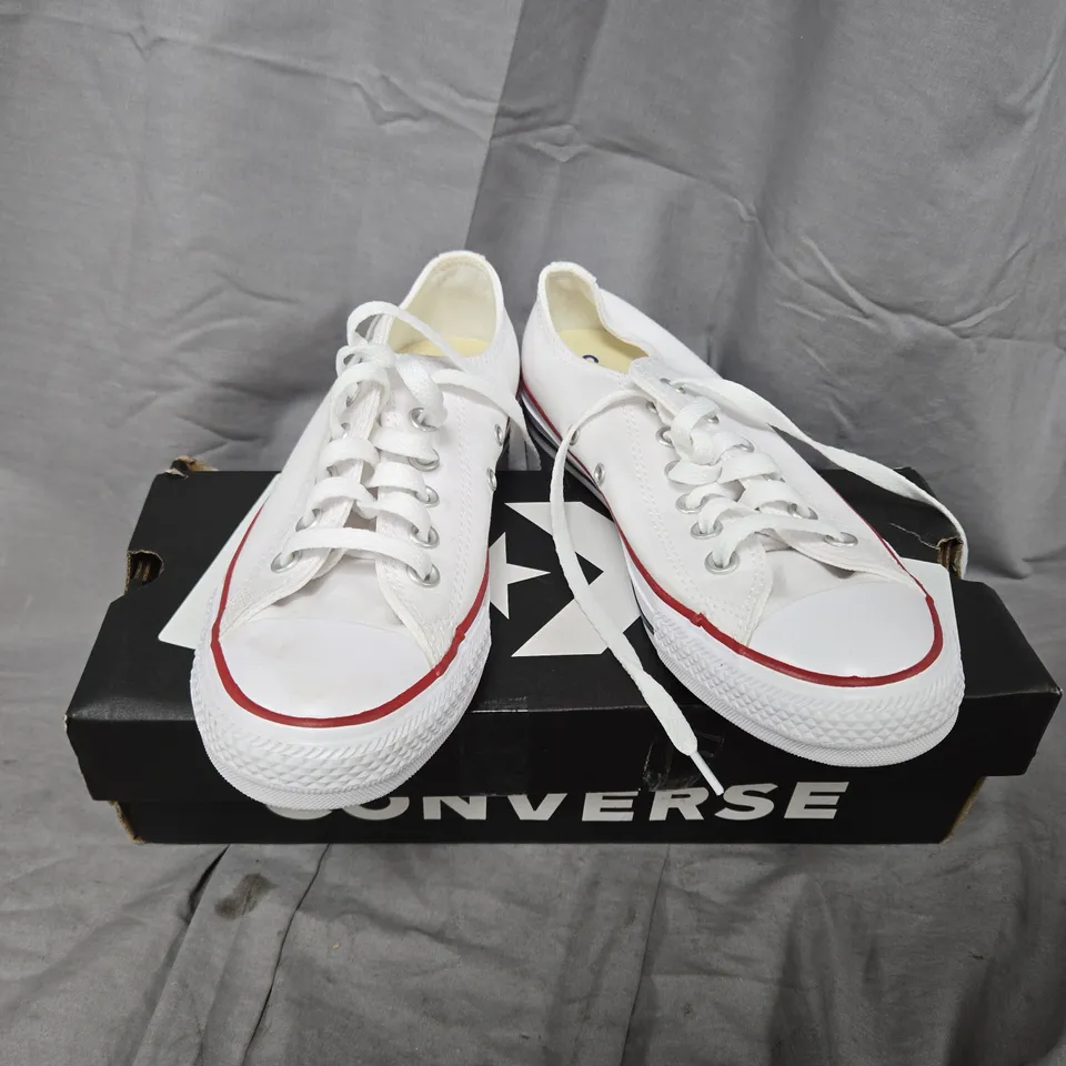 BOXED CONVERSE WHITE OX TRAINERS - MEN'S WIDE, UK 5