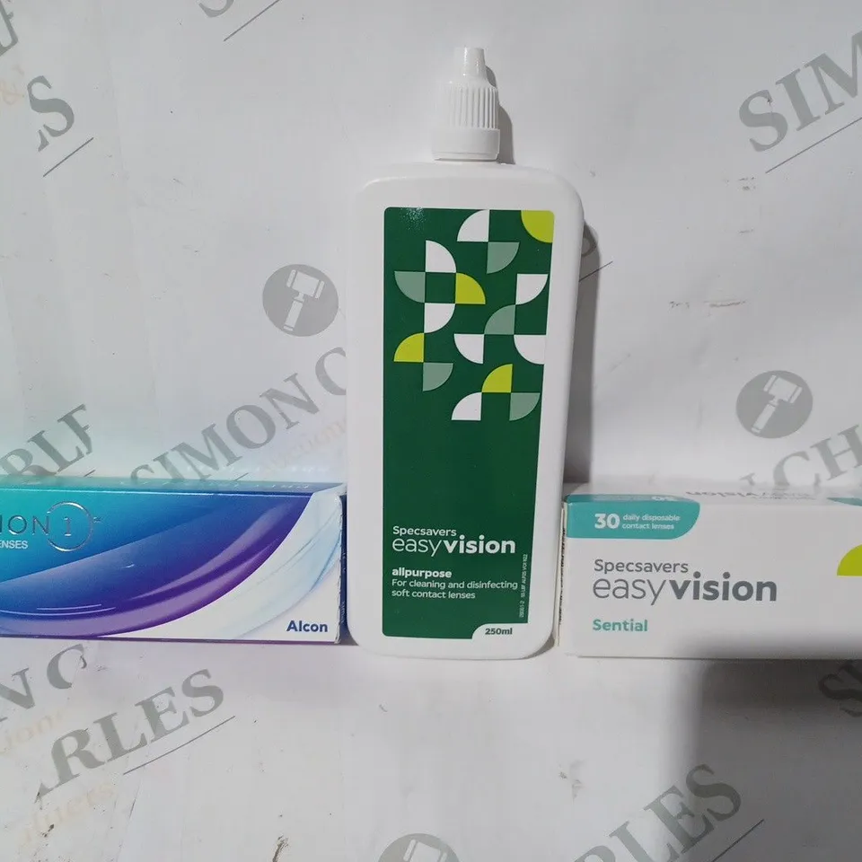 APPROXIMATELY 20 ASSORTED HOUSEHOLD ITEMS TO INCLUDE EASYVISION DISPOSABLE CONTACT LENSES, PRECISION 1 CONTACT LENSES, ETC