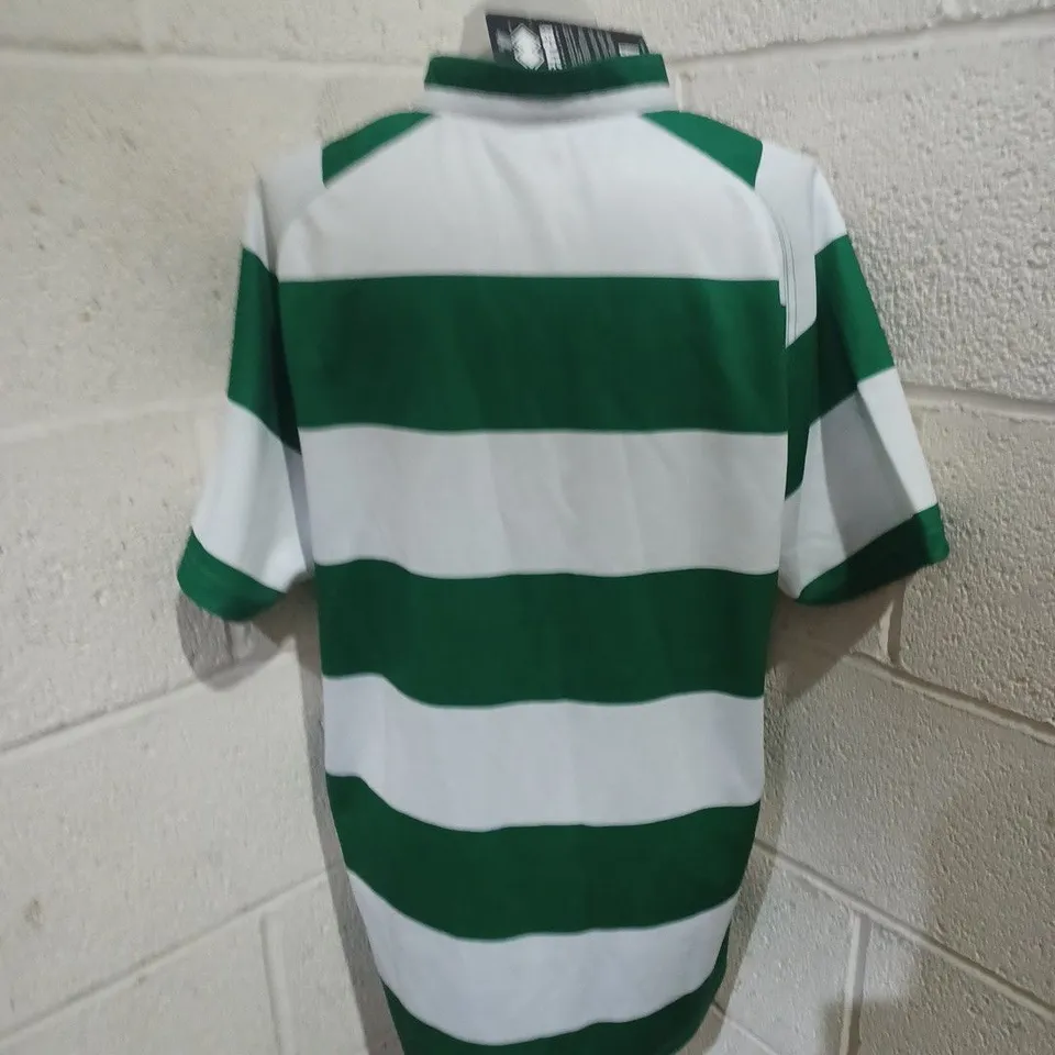 APPROXIMATELY 5 ASSORTED ERREA FOOTBALL TOP IN VARIOUS COLOURS AND SIZES 