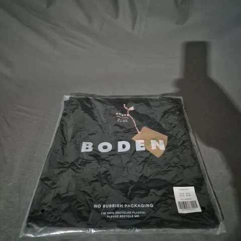 SEALED BODEN CASUAL T-SHIRT SIZE 18