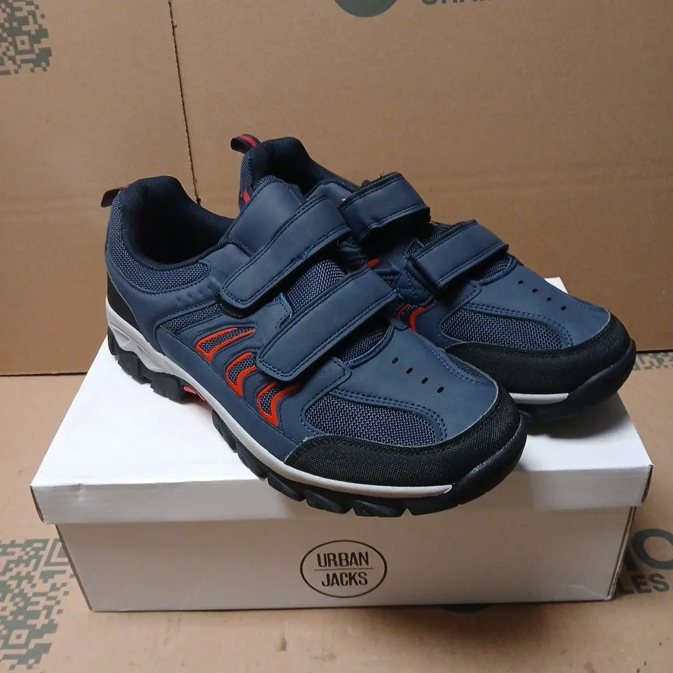 URBAN JACKS PENRITH NAVY TRAINERS – UK SIZE 10