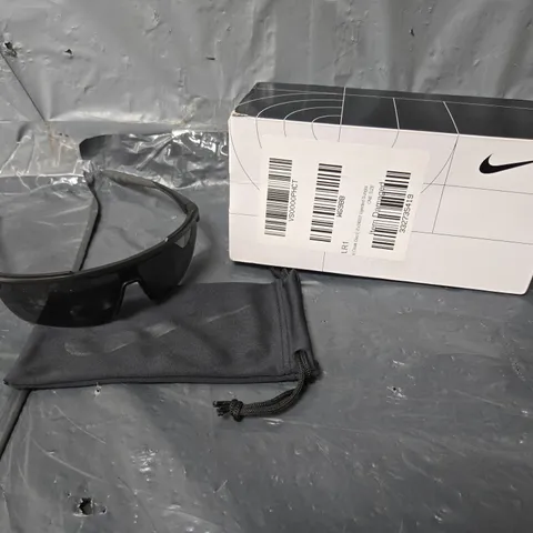 NIKE CLOAK DUO E INJECTED SUNGLASSES - BLACK