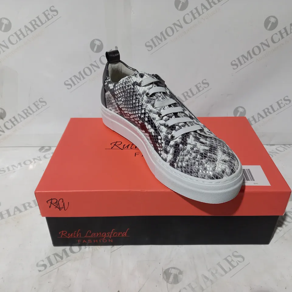 BOXED PAIR OF RUTH LANGSFORD TRAINERS WITH ZIP DETAIL IN GREY SNAKE UK SIZE 7