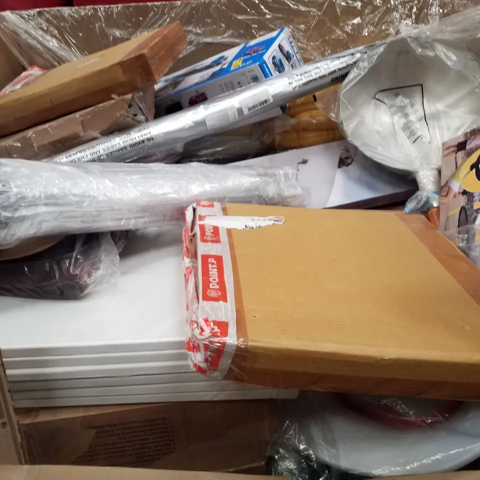 PALLET CONTAINING ASSORTED PRODUCTS INCLUDING AUTO SWING CHAIR, SHERPA FLEECE, ROUND RECTANGLE MIRROR, PORTABLE WARDROBE & LED THERAPY LIGHT