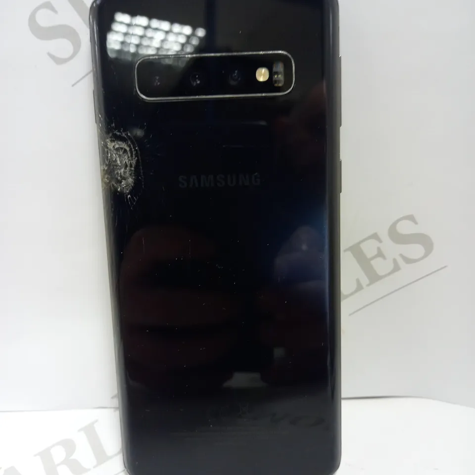SAMSUNG GALAXY S10 SMARTPHONE 