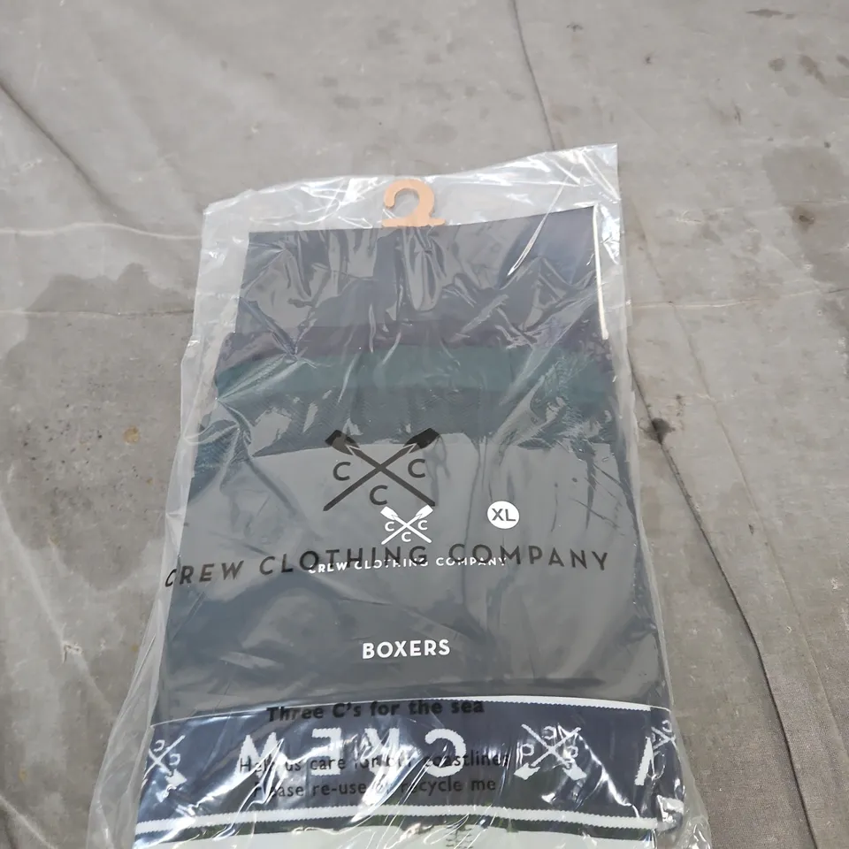 CREW CLOTHING COMPANY BOXERS – XL – SEALED IN ORIGINAL PACKAGING