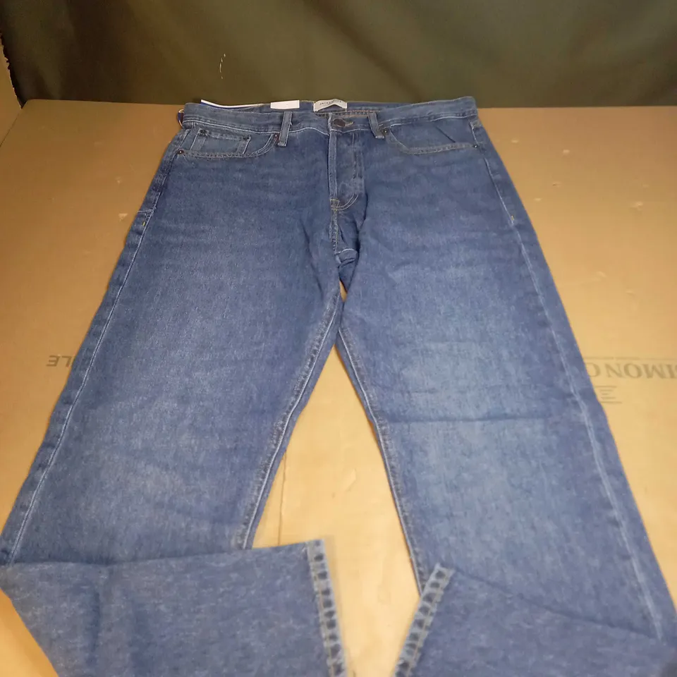 MENS JACK AND JONES DENIM JEANS SIZE W34