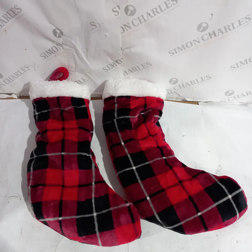 COZEE HOME CHRISTMAS FLUFFY STOCKINGS