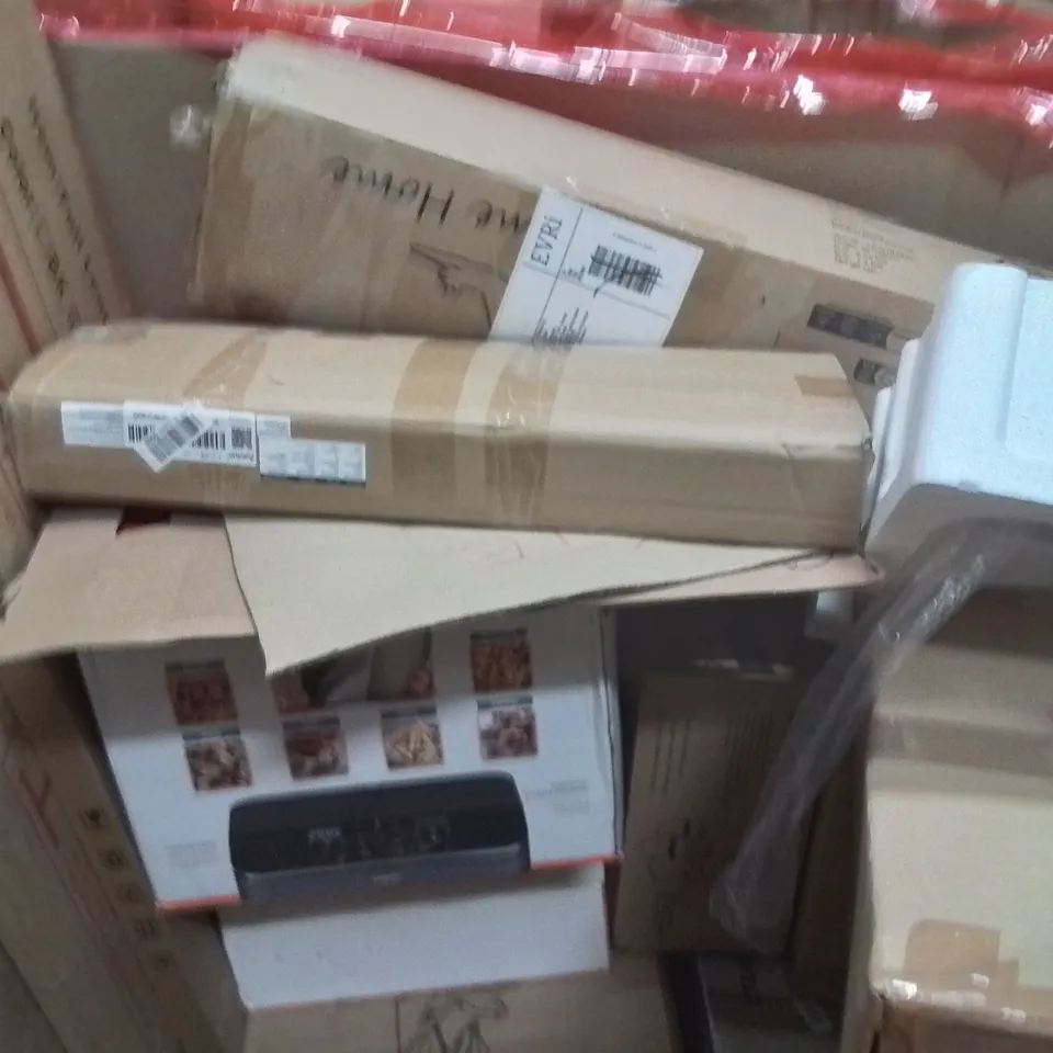 PALLET OF ASSORTED HOUSEHOLD GOODS AND PRODUCTS TO INCLUDE;PAPER SHREDDER,GLASS NESTING TABLE,KEYBOARD 