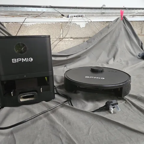 BPMIQ ROBOTIC VACUUM CLEANER WITH DOCKING STATION