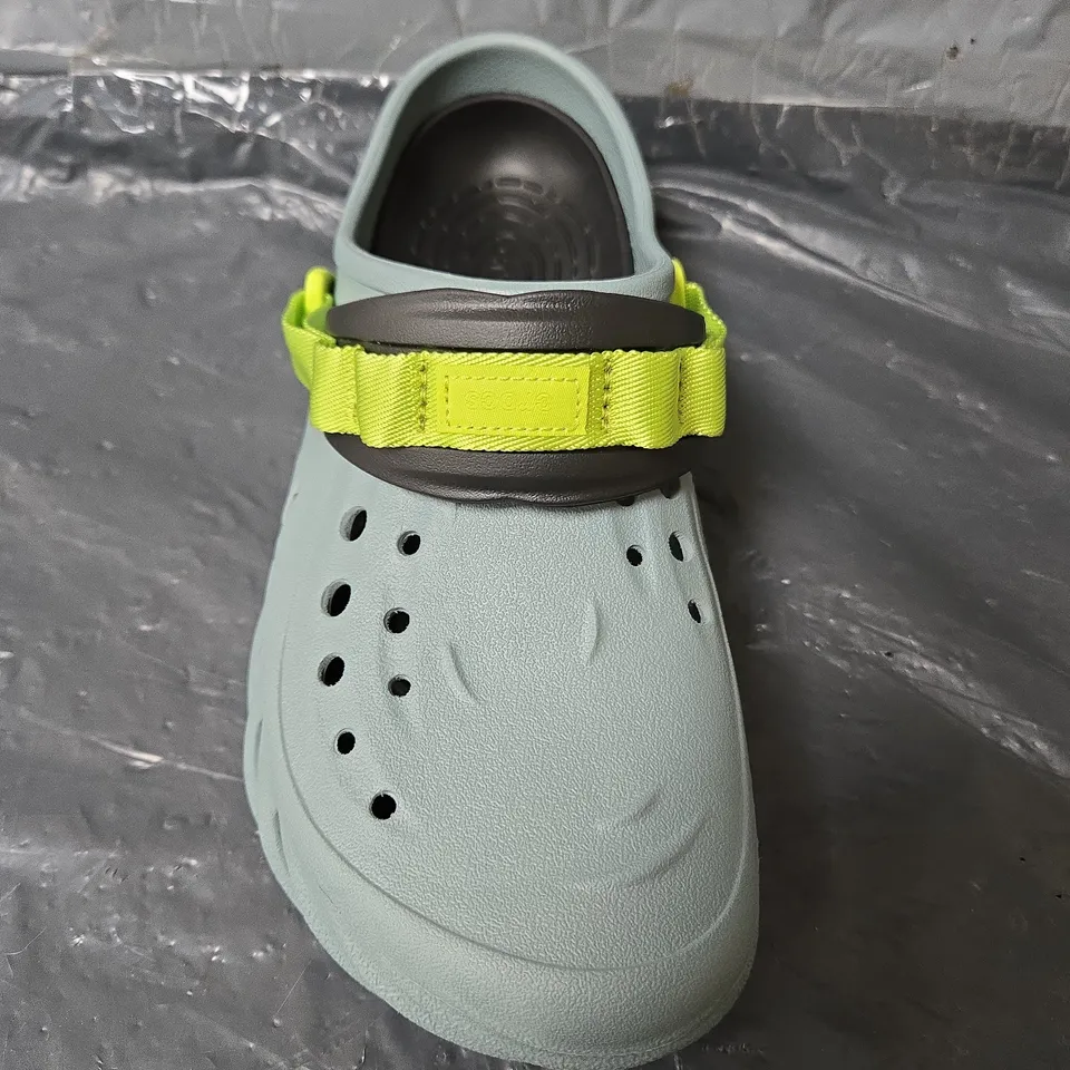 UNBOXED PAIR OF CROCS ECHO CLOGS IN GREY - M 12