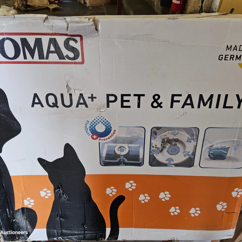 BOXED THOMAS AQUA + PET & FAMILY 1700WWET & DRY VACUUM CLEANER