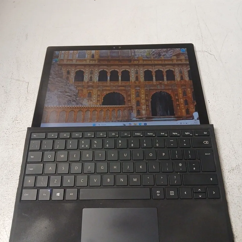 MICROSOFT SURFACE PRO TABLET 