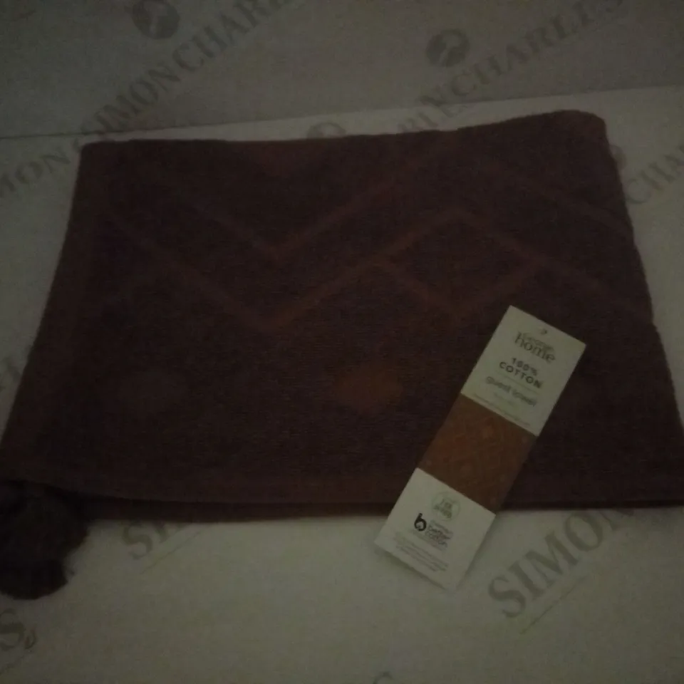 LOT OF 48 GUEST TOWELS 100% COTTON 40CM X 60CM