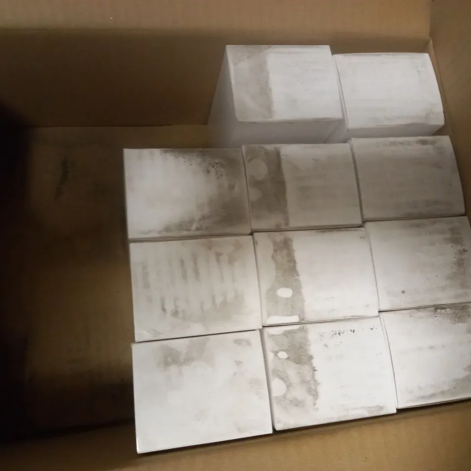 BOX OF APPROX 13 BENTLEY EXOTIC MUSK TESTER 3.4 EAU DE PARFUM SPRAY 100ML
