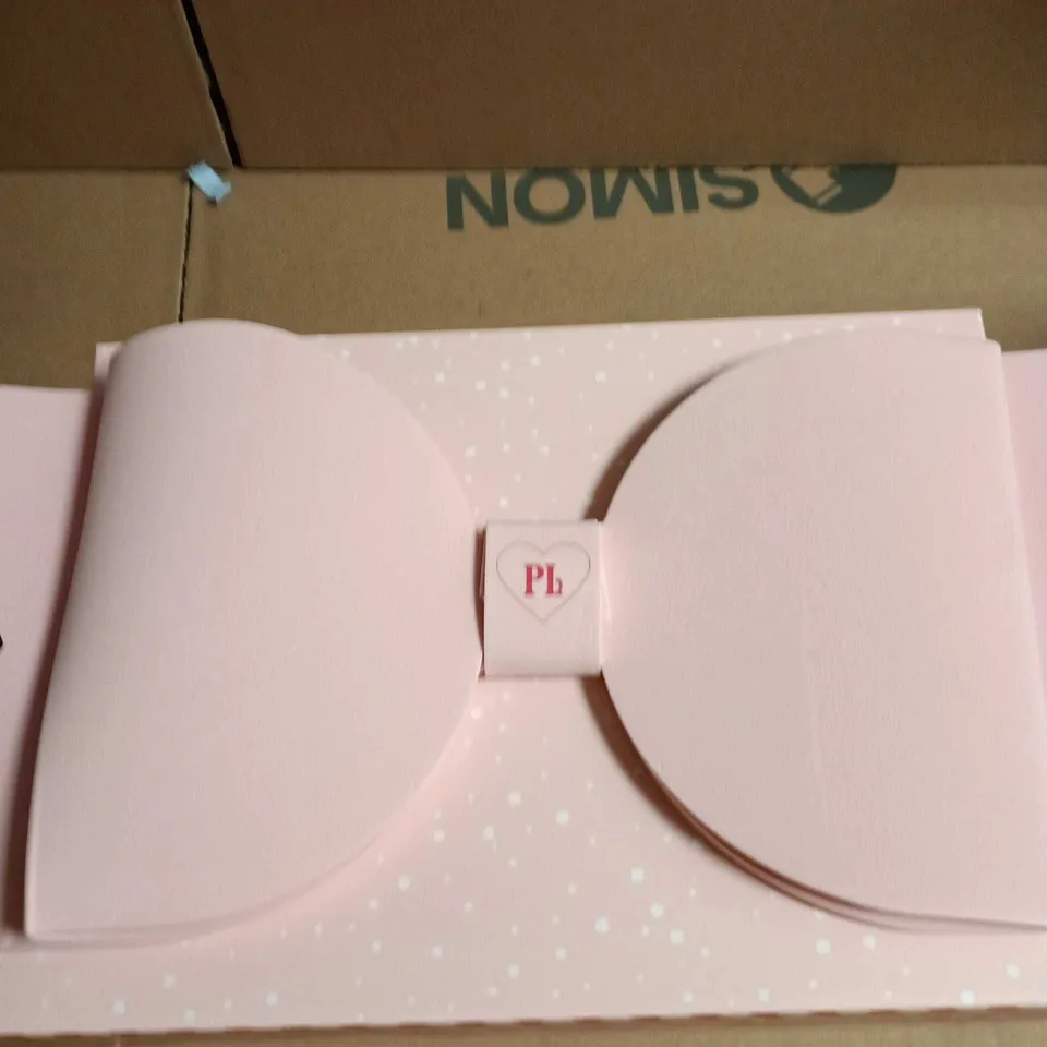 PLOUISE FULFILLING DREAMS BEAUTY GIFT SET TO INCLUDE STROBE CREAM, FACE PALETTE AND FACIAL CLEANSER