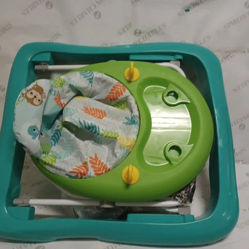 BABY WALKER