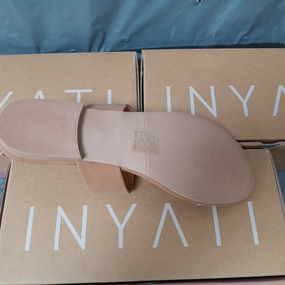 LOT OF 3 PAIRS OF INYATI LADIES THONG SANDALS TOASTED NUT SIZE 6 