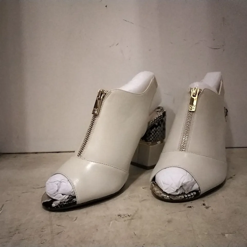 BOXED LOELLA OFF WHITE ,  SIZE 7 , 3 PAIRS 