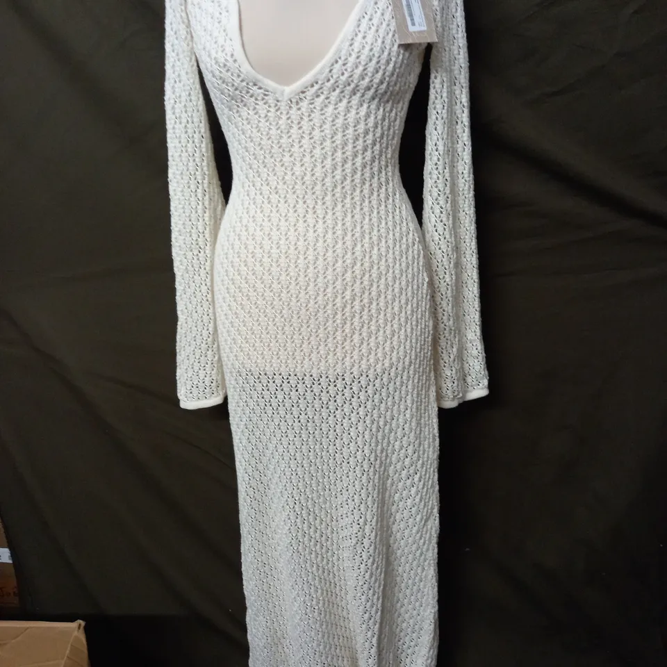 MESHKI KAYLEIGH CROCHET FISHTAIL FLARE SLEEVE DRESS - XS