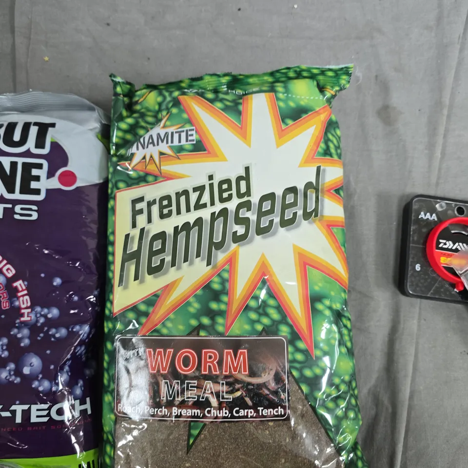MIXED FISHING BOX ONLY INCLUDING: MARINE PELLETS, HEMPSEED AND METHOD FEEDER