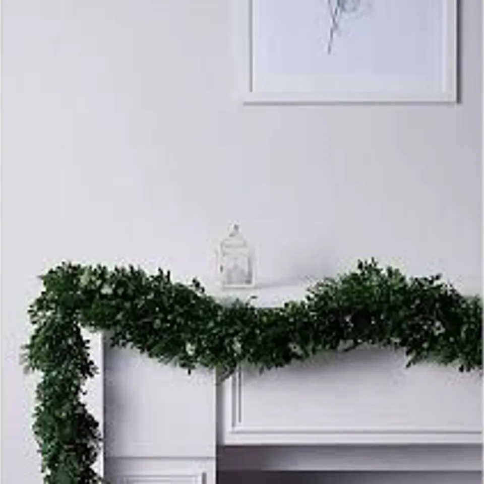 GARDEN REFLECTIONS DRESS YOUR DOOR COLLECTION 450CM PRE LIT OUTDOOR GARLAND