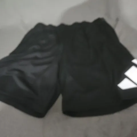 MENS ADIDAS LOGO SHORTS - SIZE L