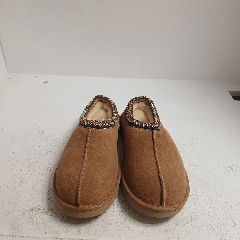 UGG SUEDE SLIPPERS WITH SHEARLING LINING – SIZE 10