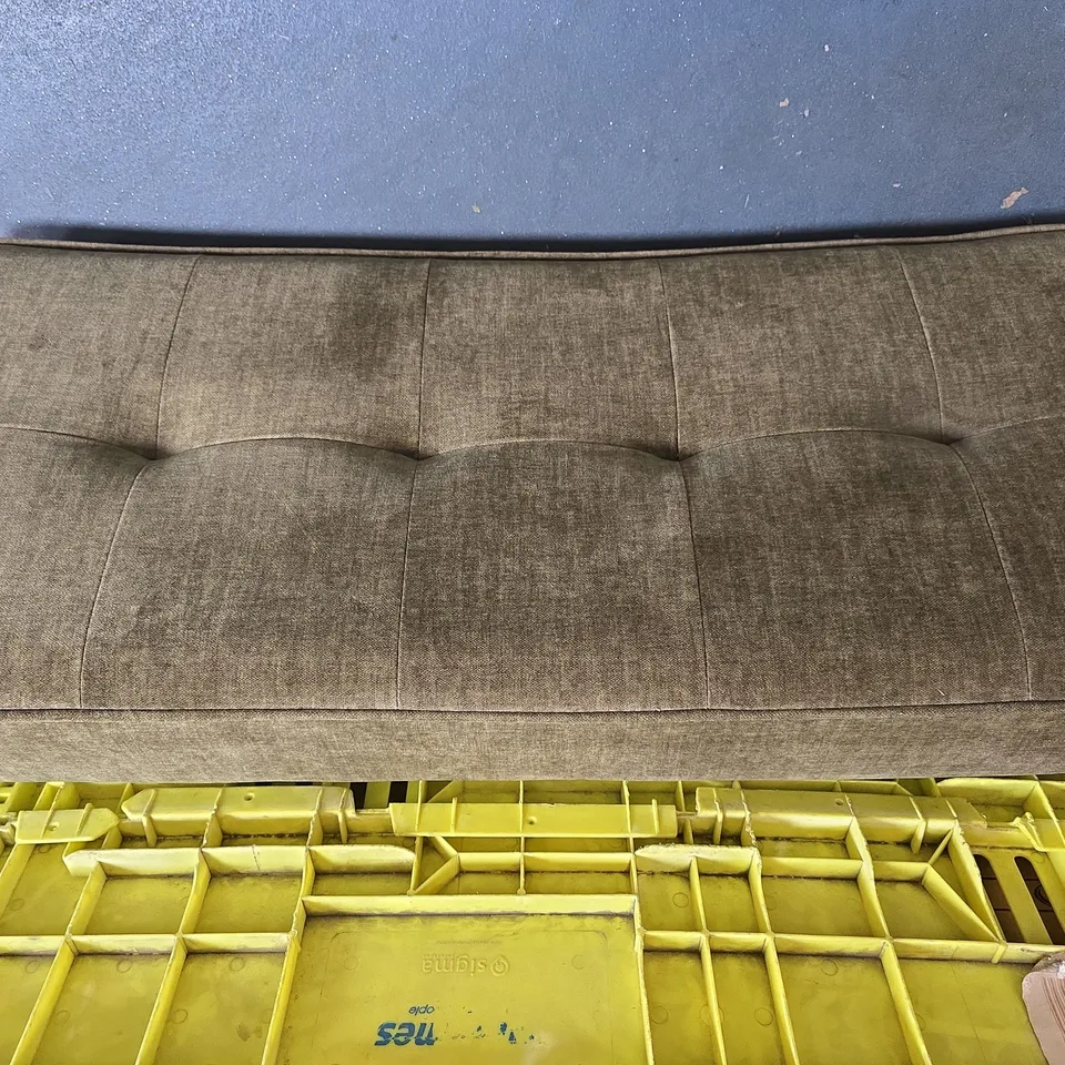 RECTANGULAR SEAT WITH LEGS - OLIVE