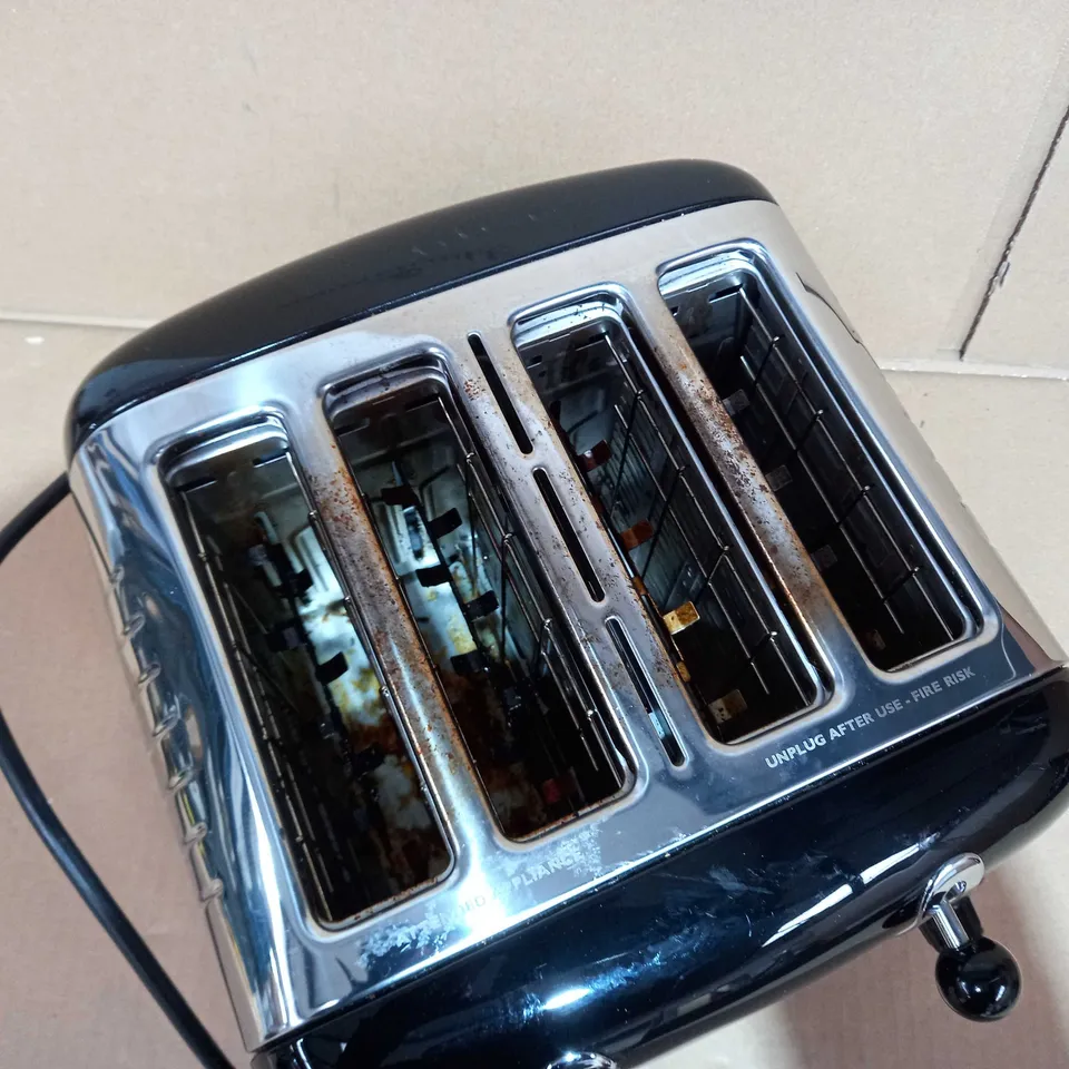 DUALIT CHROME/BLACK 4 SLICE TOASTER