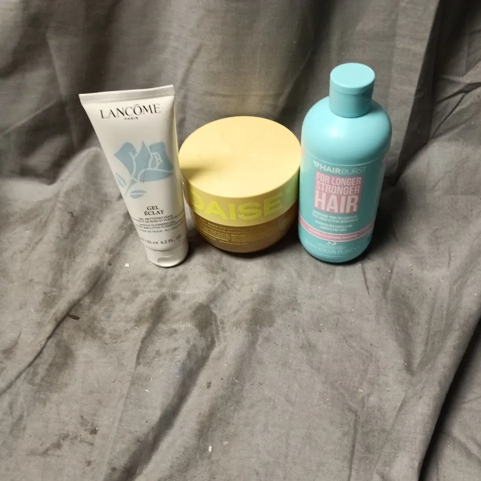 APPROXIMATELY 20 ASSORTED HEALTH AND BEAUTY ITEMS INCLUDING LANCOME ECLAT CLEANSING GEL, DAISE BODY SCRUB AND HAIR BURST SHAMPOO