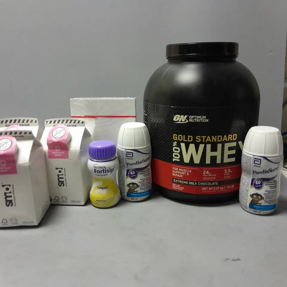 LOT OF ASSORTED FOOD ITEMS TO INCLUDE WHEY PROTEIN POWDER, FORTISIP COMPACT DRINK, ETC