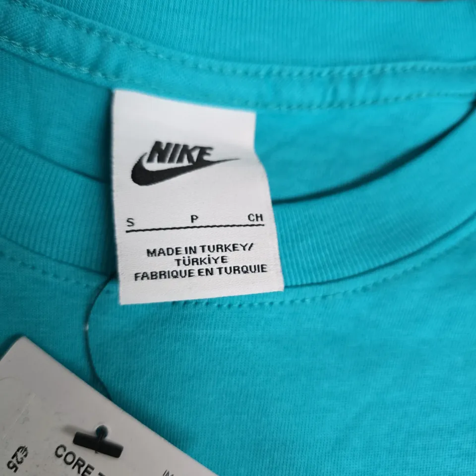NIKE CORE TEE DUSTY CACTUS MEN'S T-SHIRT – SIZE S