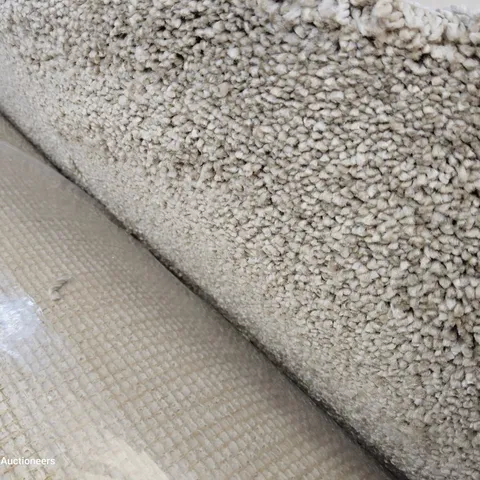 ROLL OF QUALITY HEARTLAND HEATHER SHINGLES CARPET APPROXIMATELY 4M × 2.65M