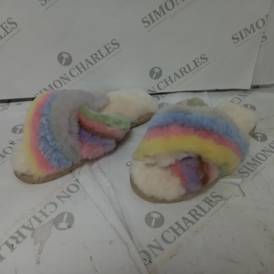 EMU AUSTRALIA MAYBERRY RAINBOW PASTEL BOXED SIZE 6 